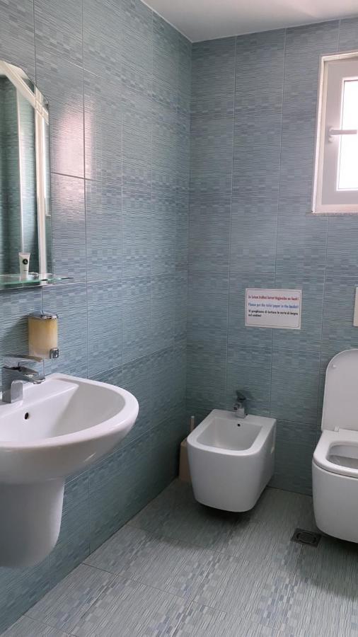 Hotel Relax City Center Tirana Room photo