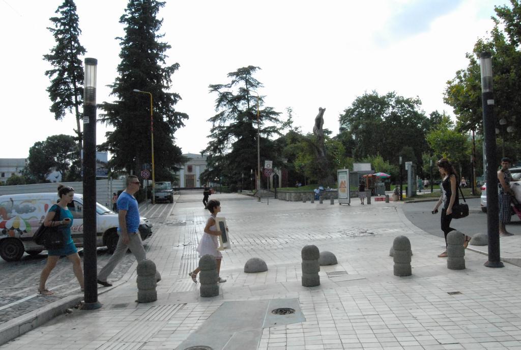 Hotel Relax City Center Tirana Exterior photo