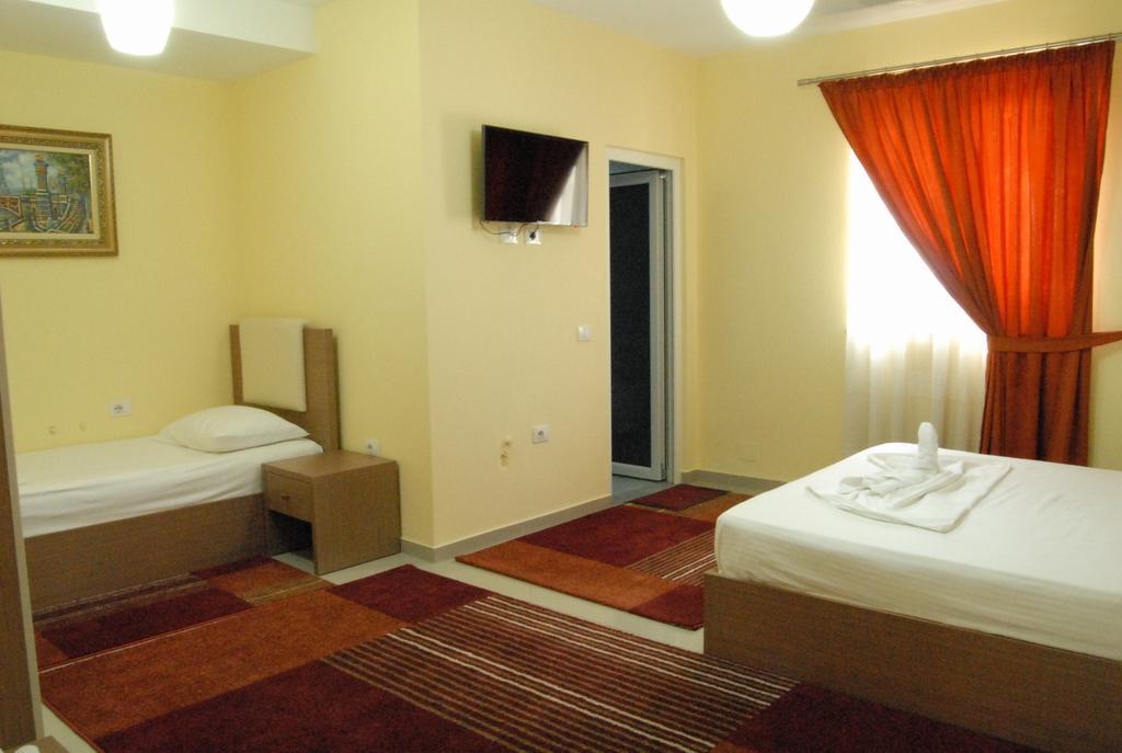 Hotel Relax City Center Tirana Room photo